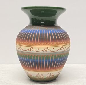 Native American Navajo Etched Pottery Vase Signed Patricia & Arnold Dine 2014